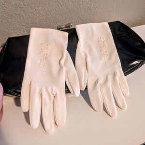 Vintage Elegant White Gloves